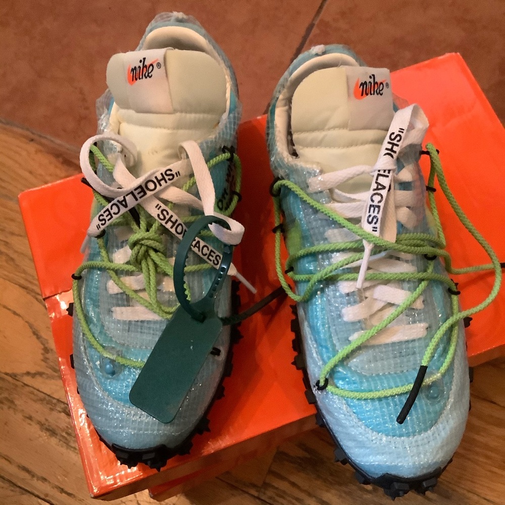 Nike off-white wmns waffle race ‘vivid sky’